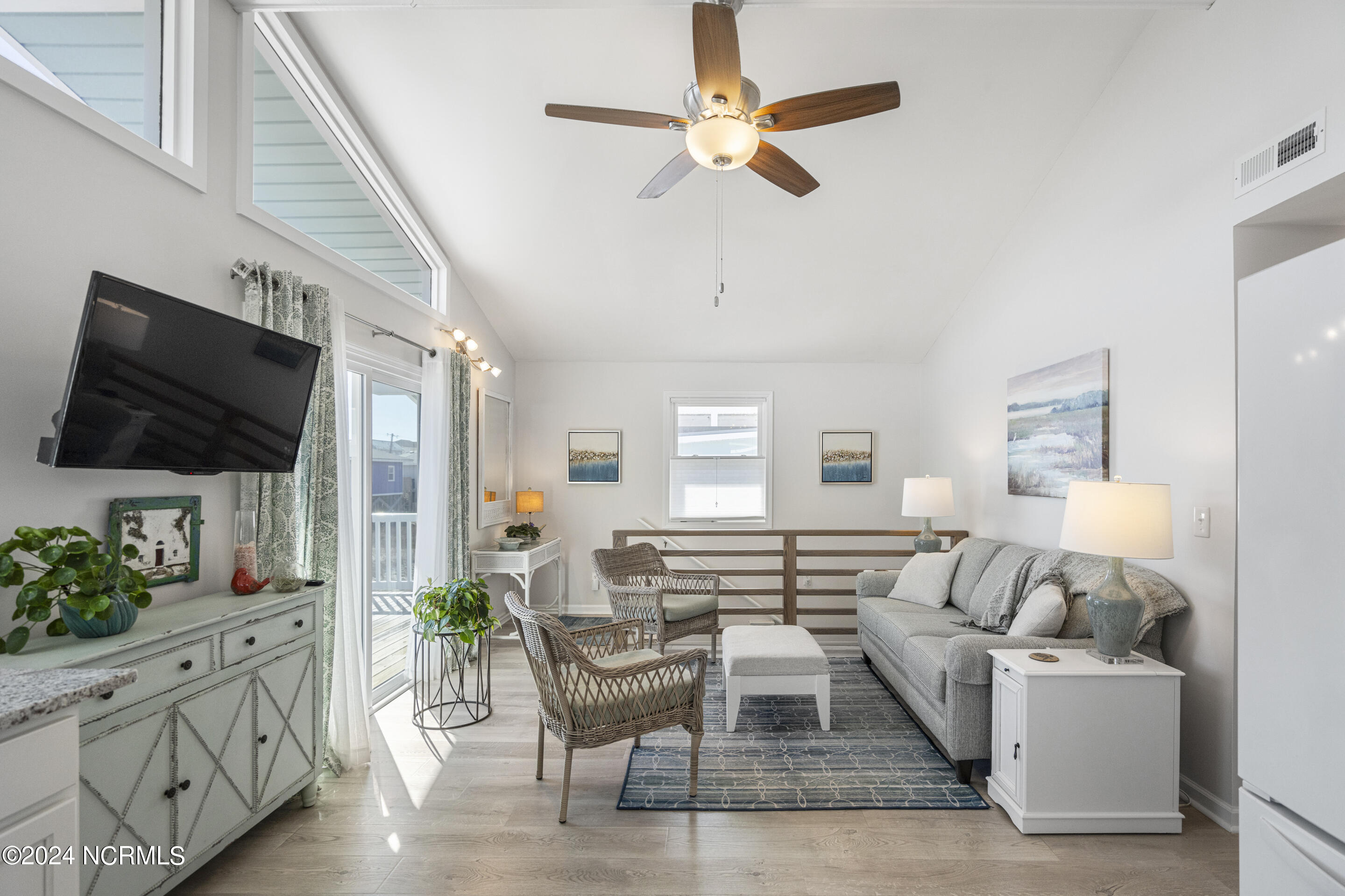 1310 N Topsail Drive