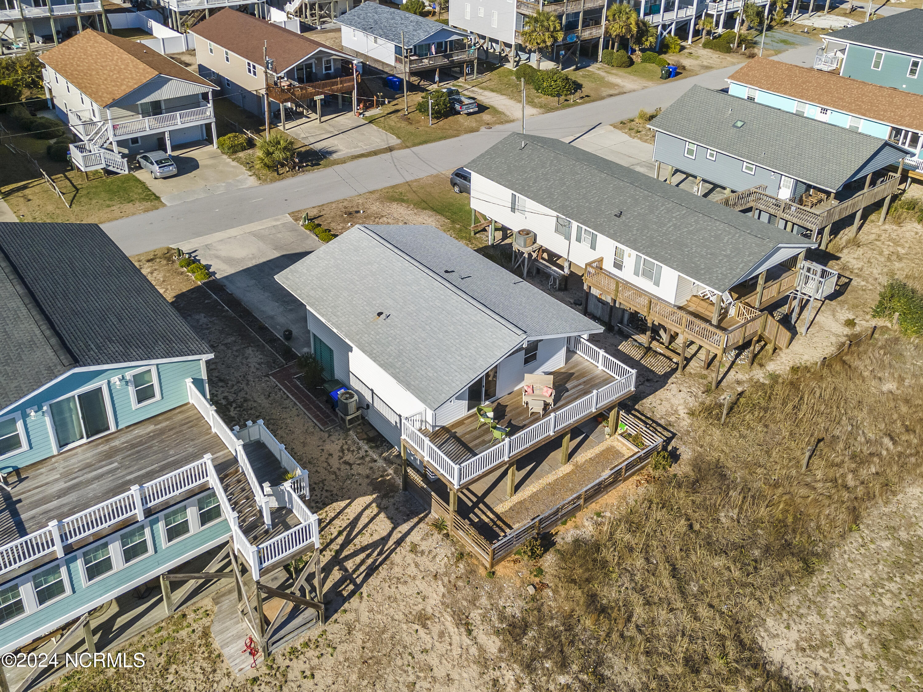 1310 N Topsail Drive