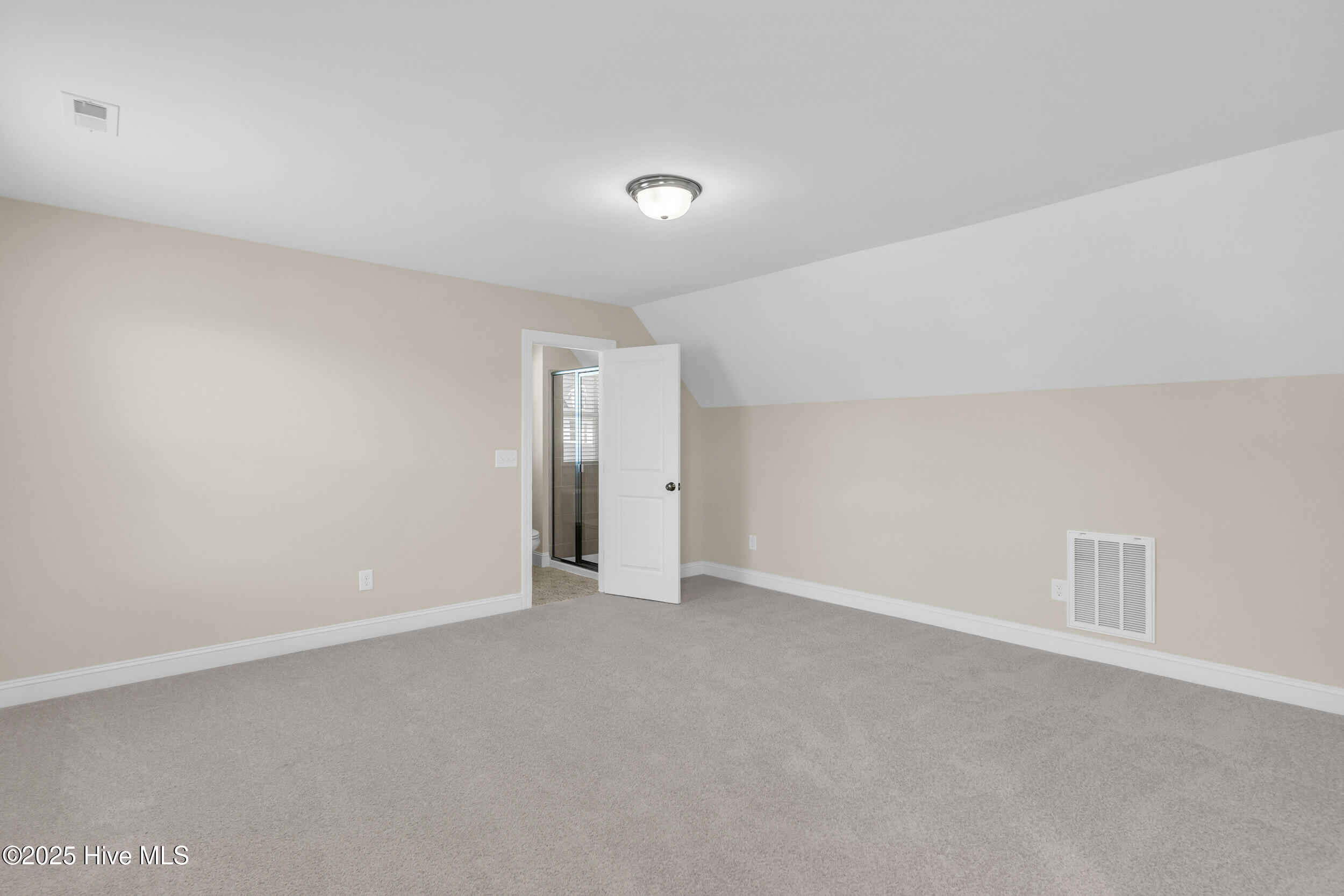 302 Sailor Sky Way, 414