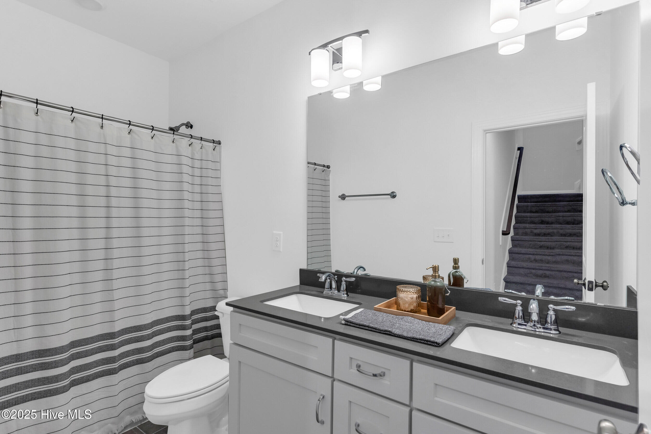 302 Sailor Sky Way, 414