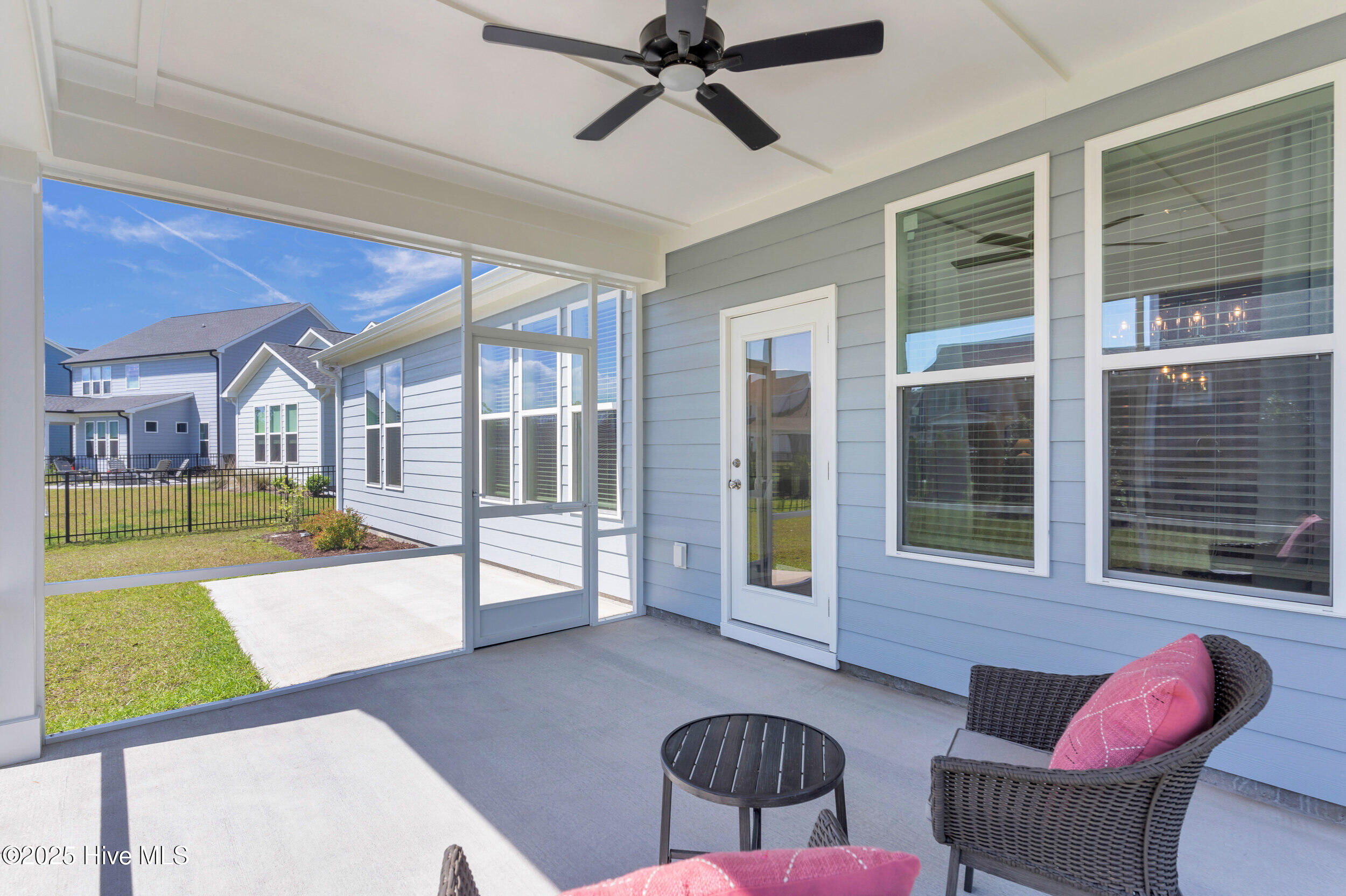 302 Sailor Sky Way, 414