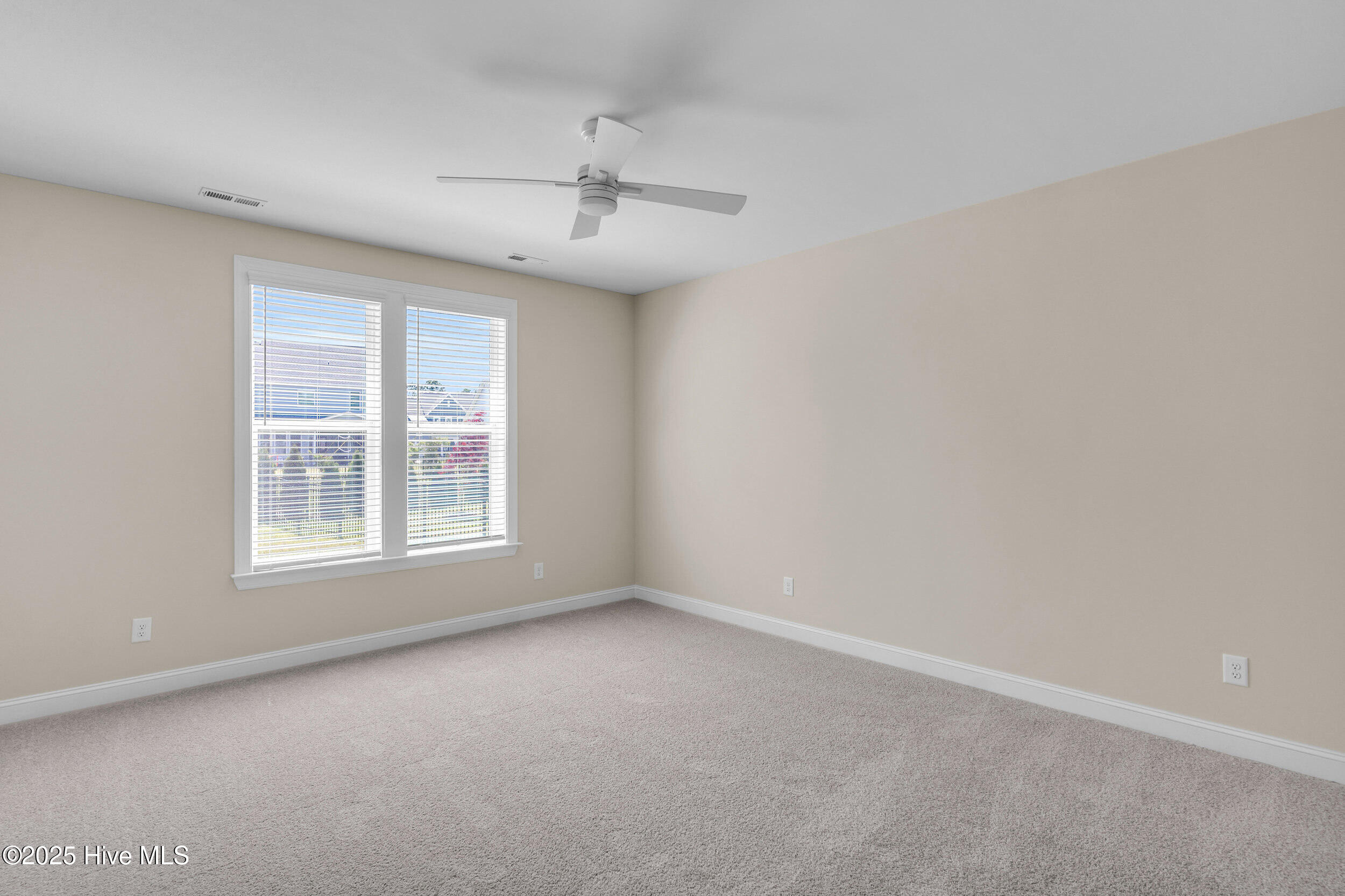 302 Sailor Sky Way, 414