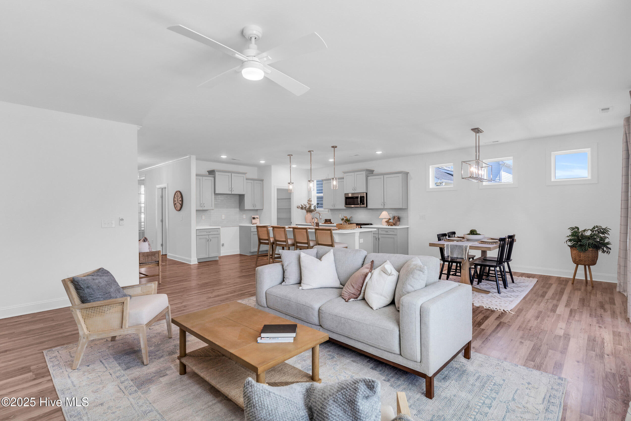 302 Sailor Sky Way, 414