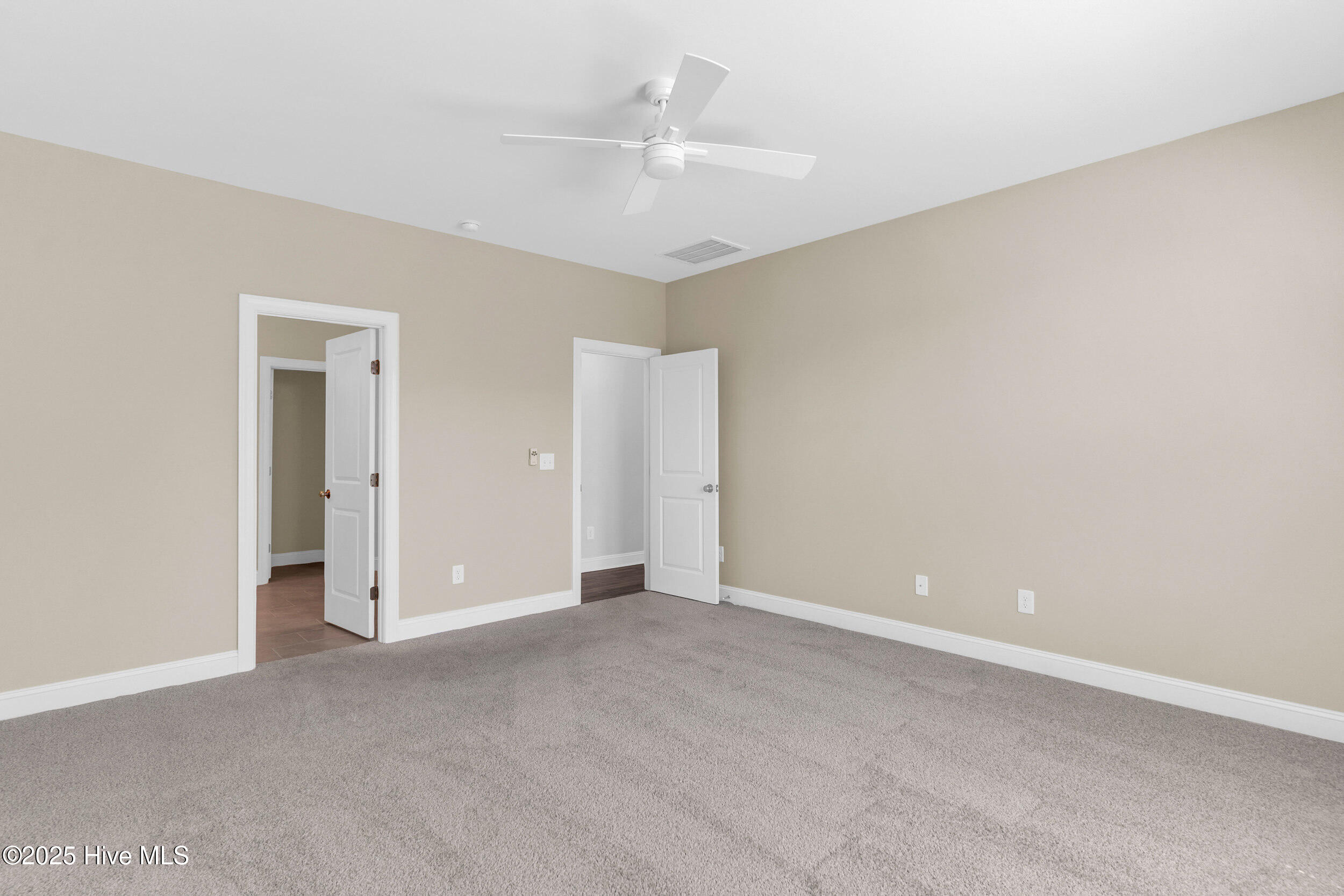 302 Sailor Sky Way, 414