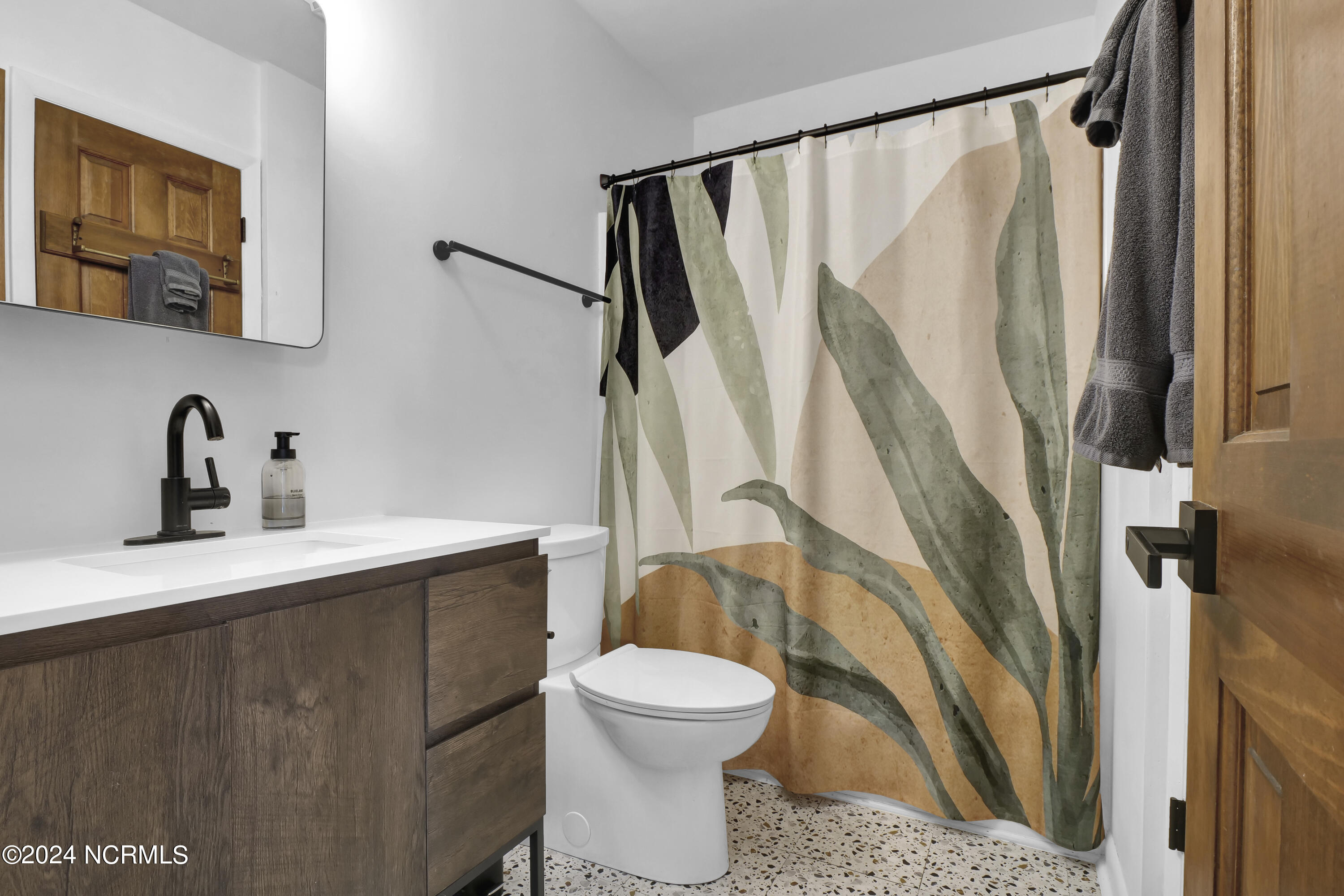 102 B Windward Drive