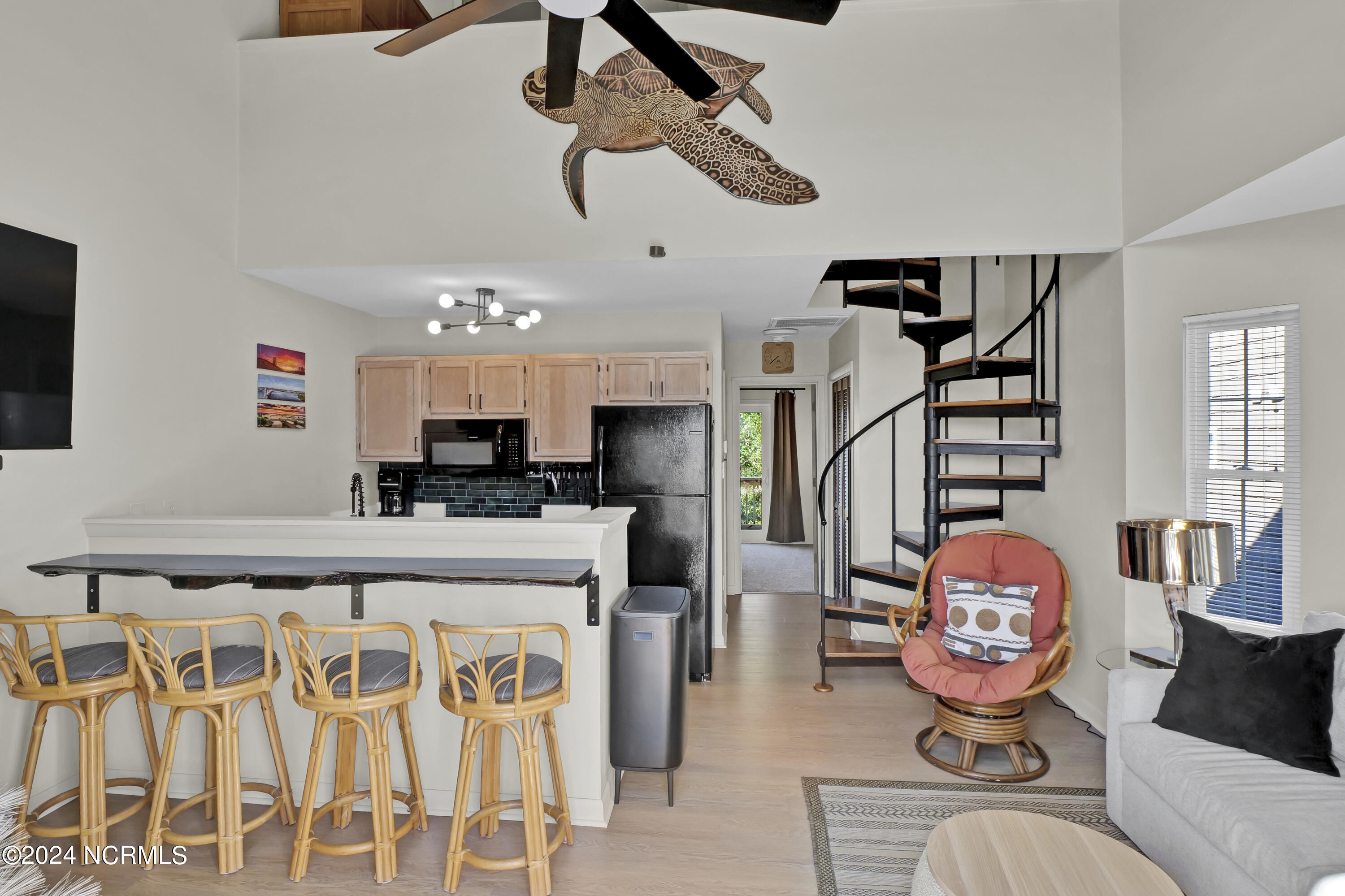 102 B Windward Drive