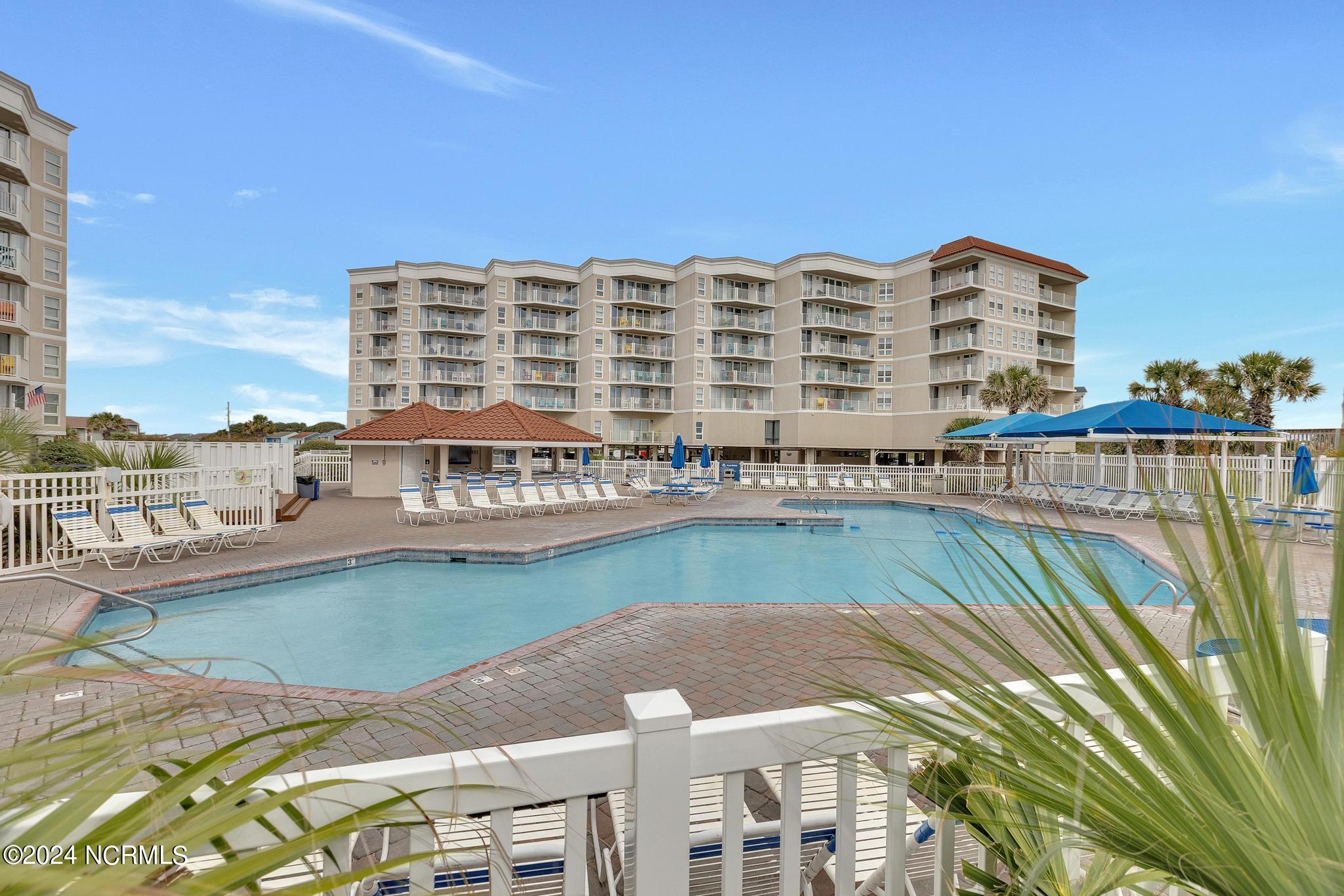 2000 New River Inlet Road, 2404