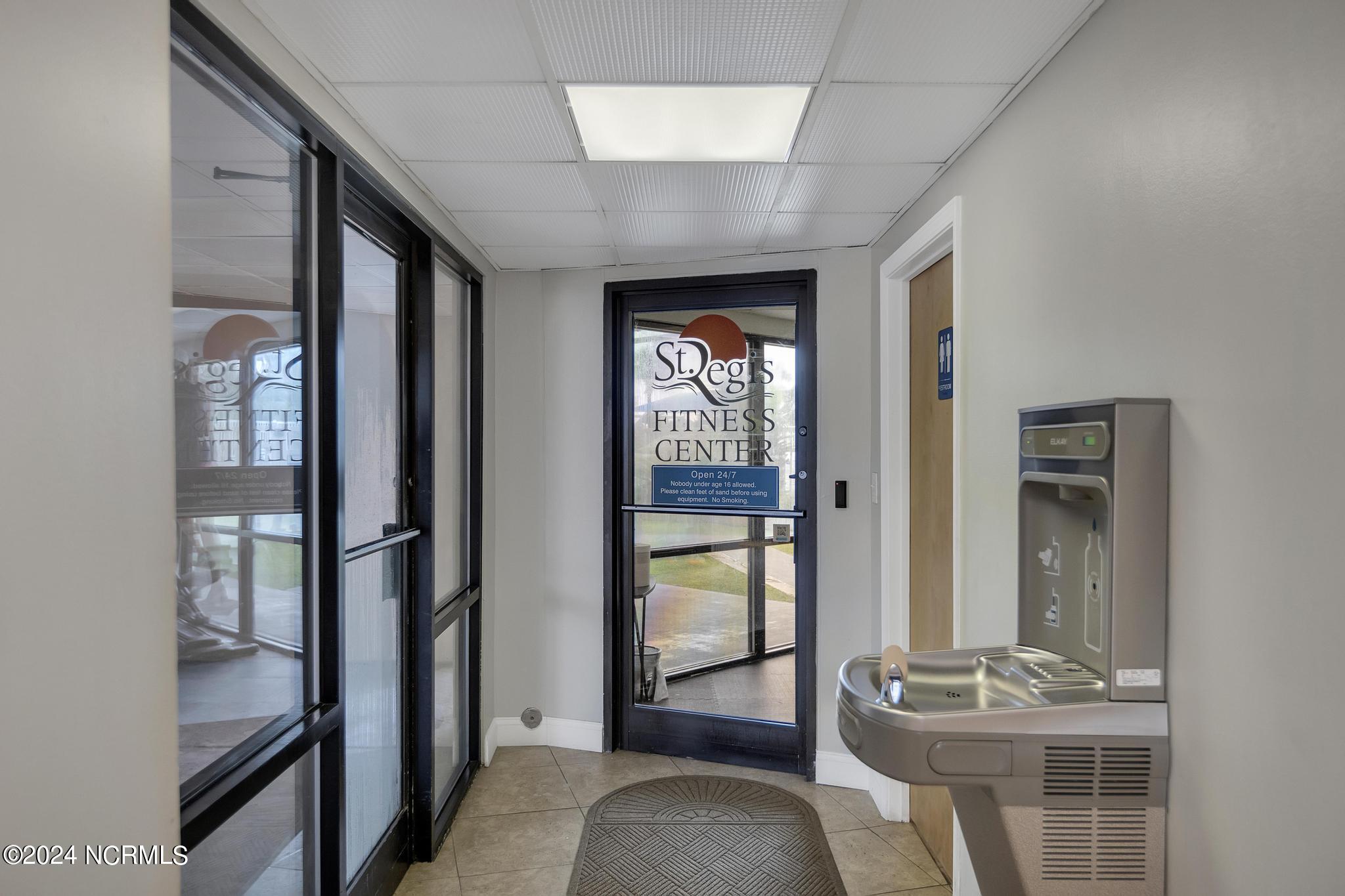 2000 New River Inlet Road, 2404