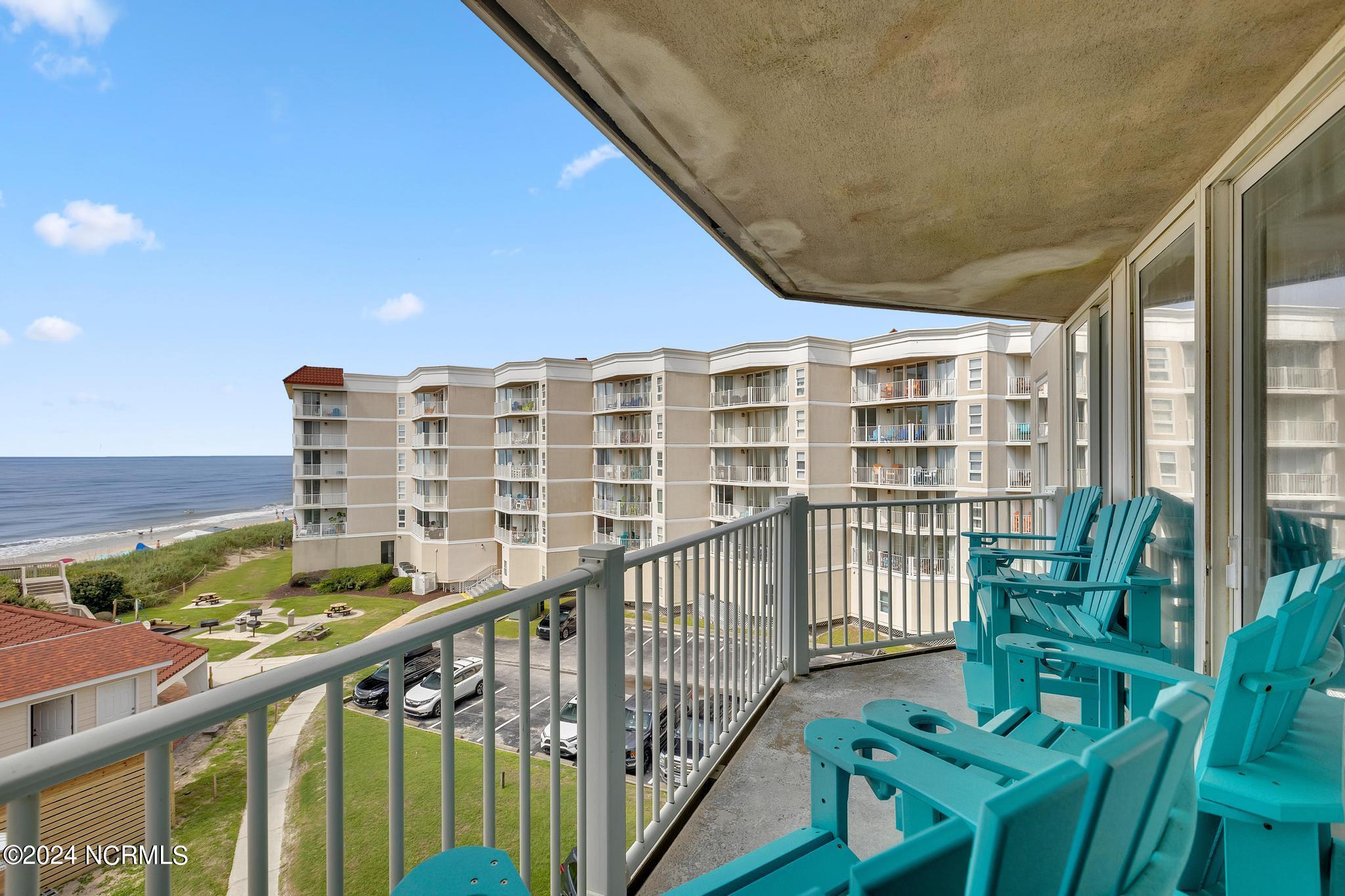 2000 New River Inlet Road, 2404