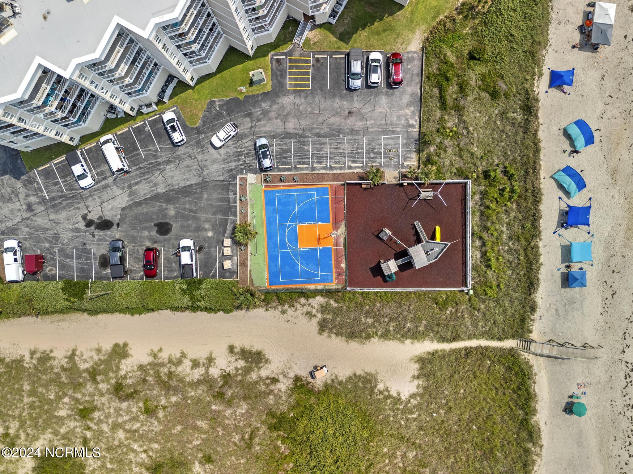 2000 New River Inlet Road, 2404