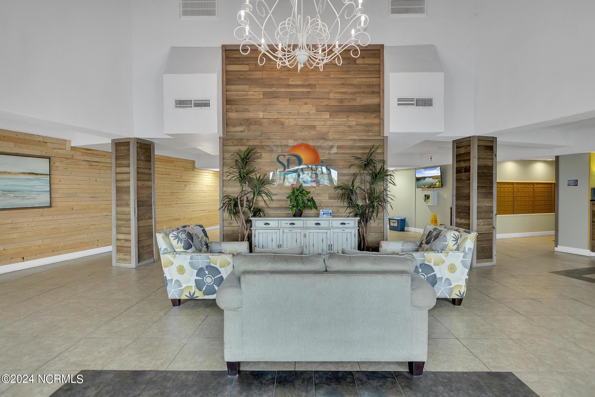 2000 New River Inlet Road, 2404