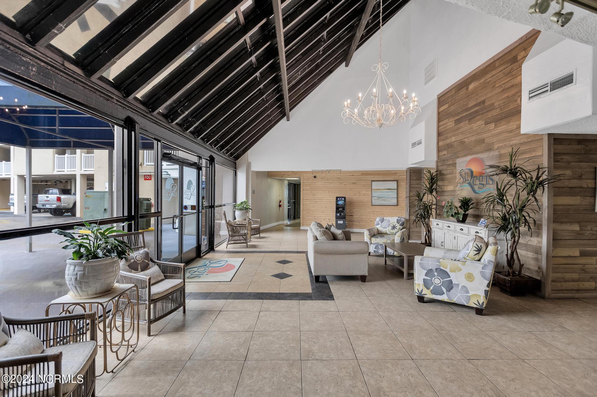 2000 New River Inlet Road, 2404