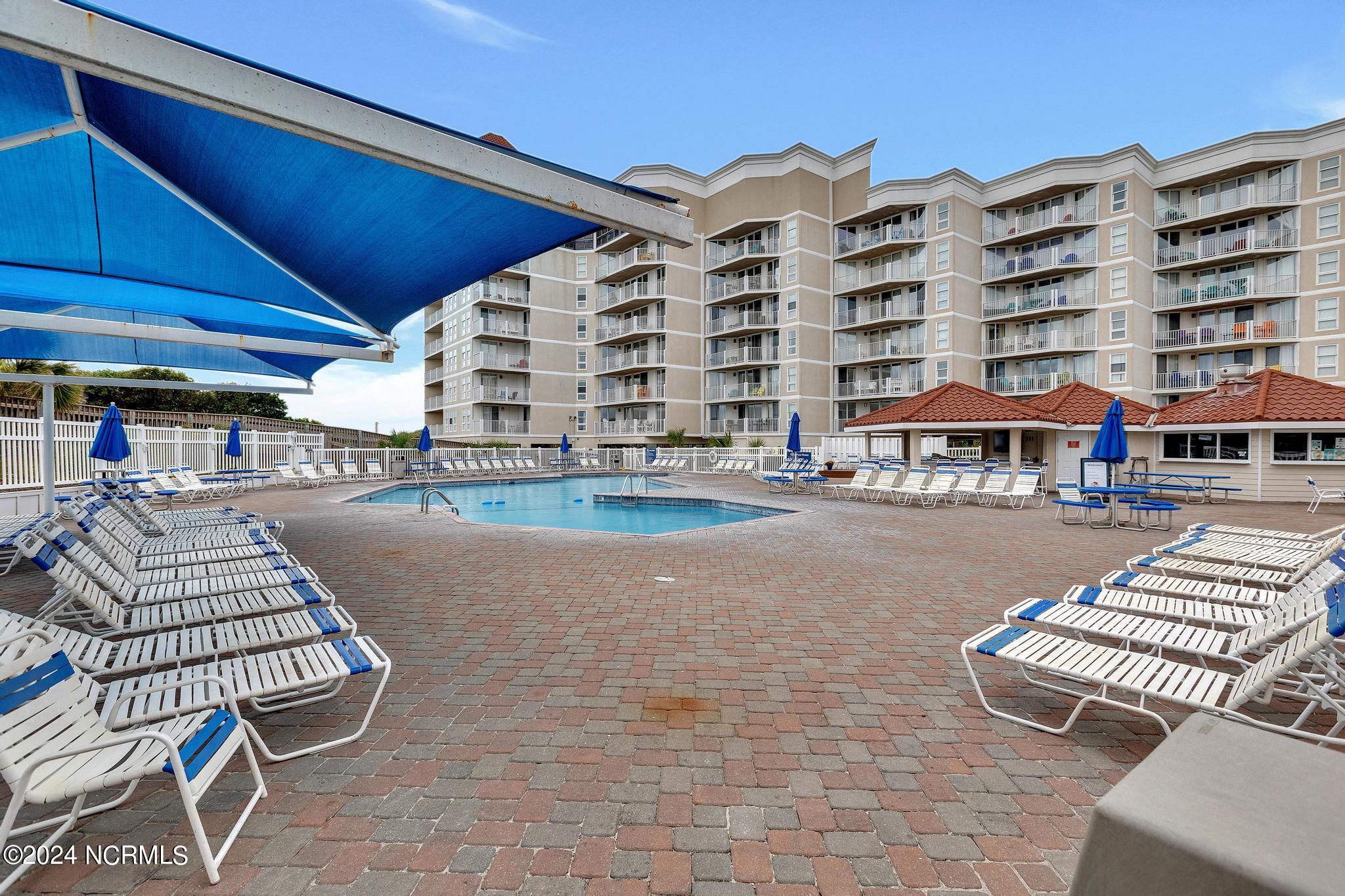 2000 New River Inlet Road, 2404