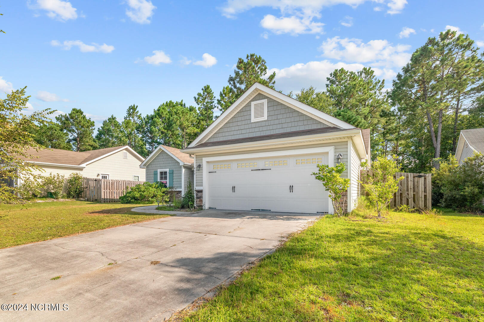 419 Blue Pennant Court