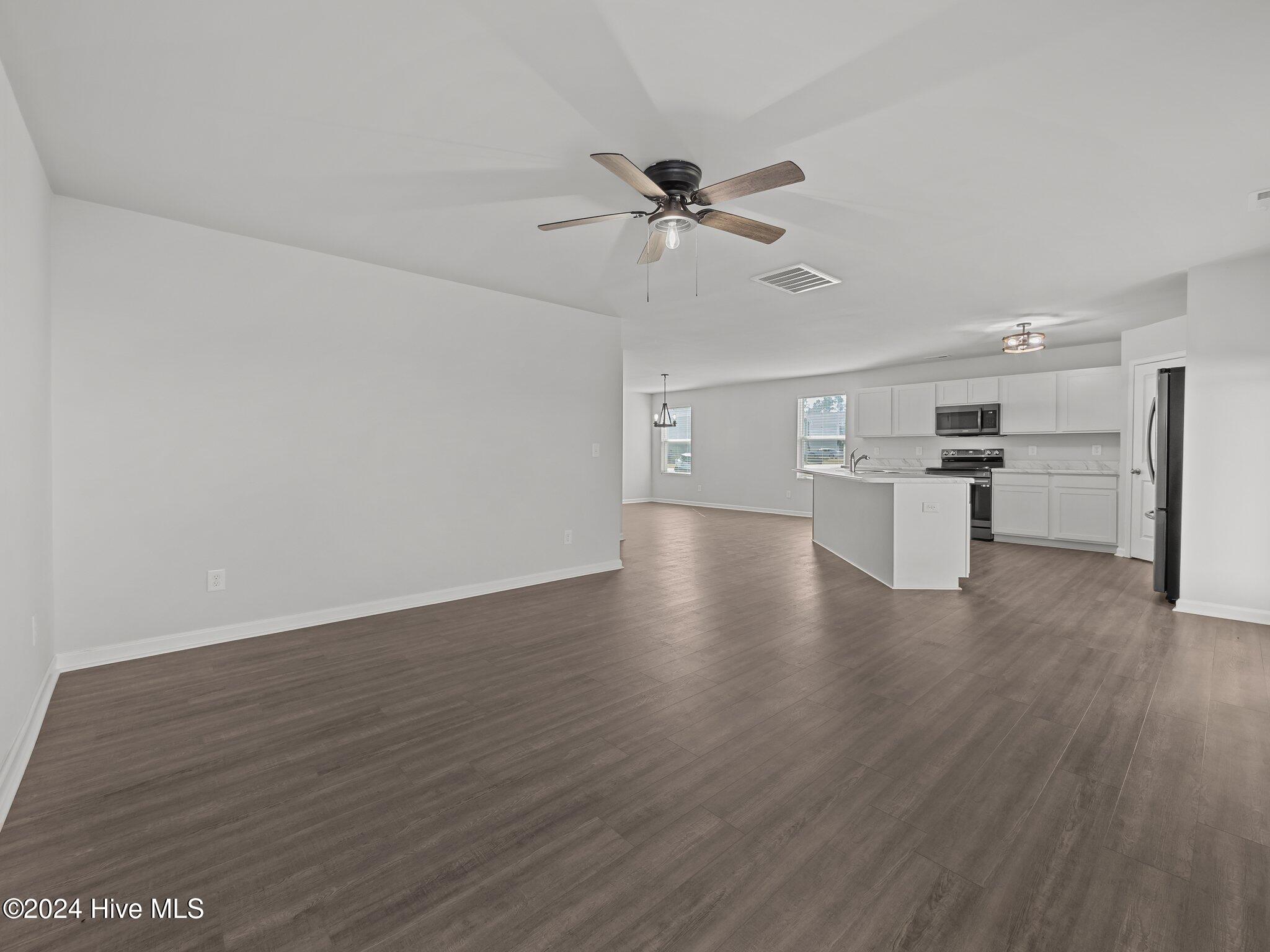 405 Hope Lane