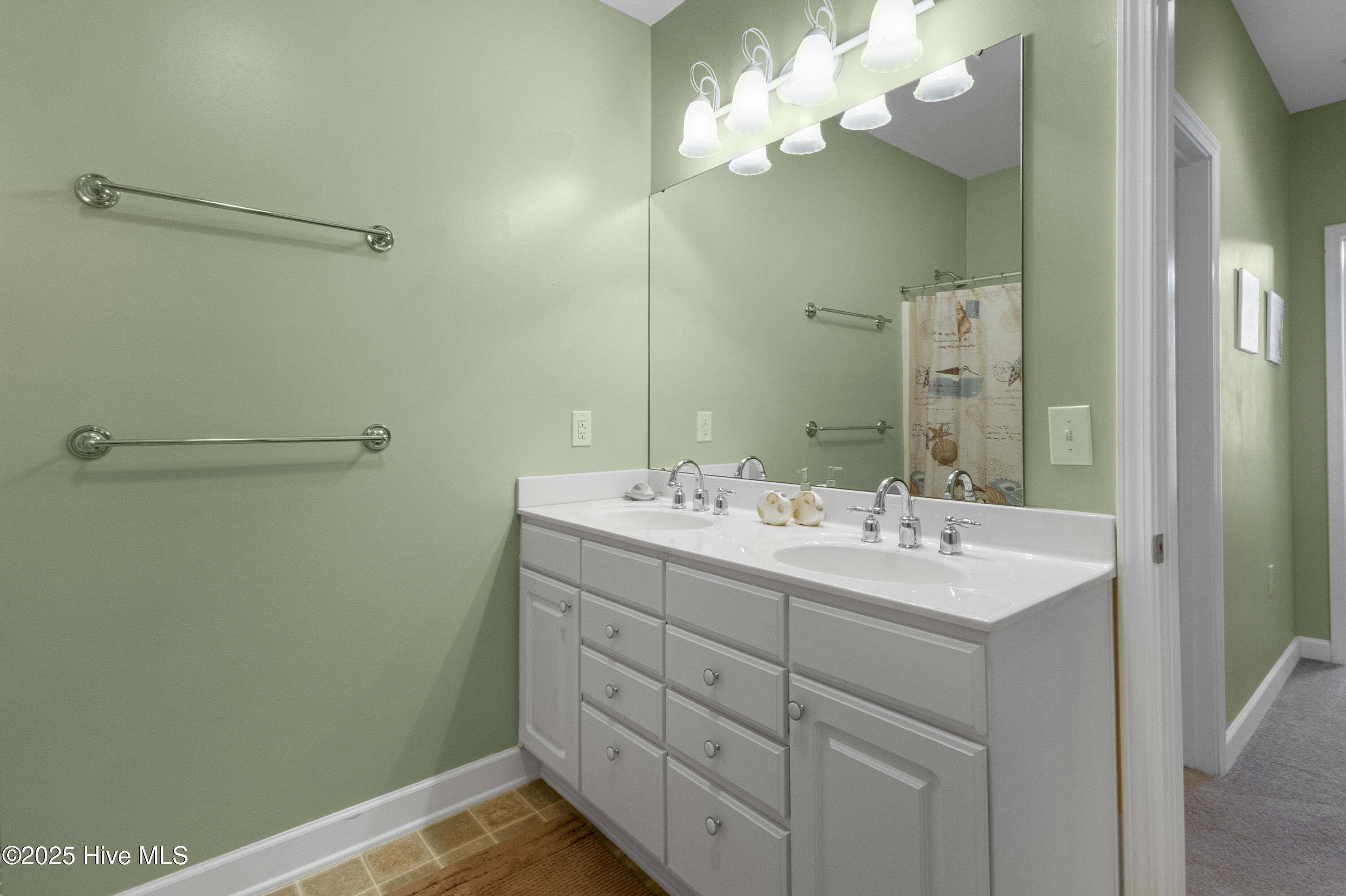 395 S Crow Creek Drive NW, 1513