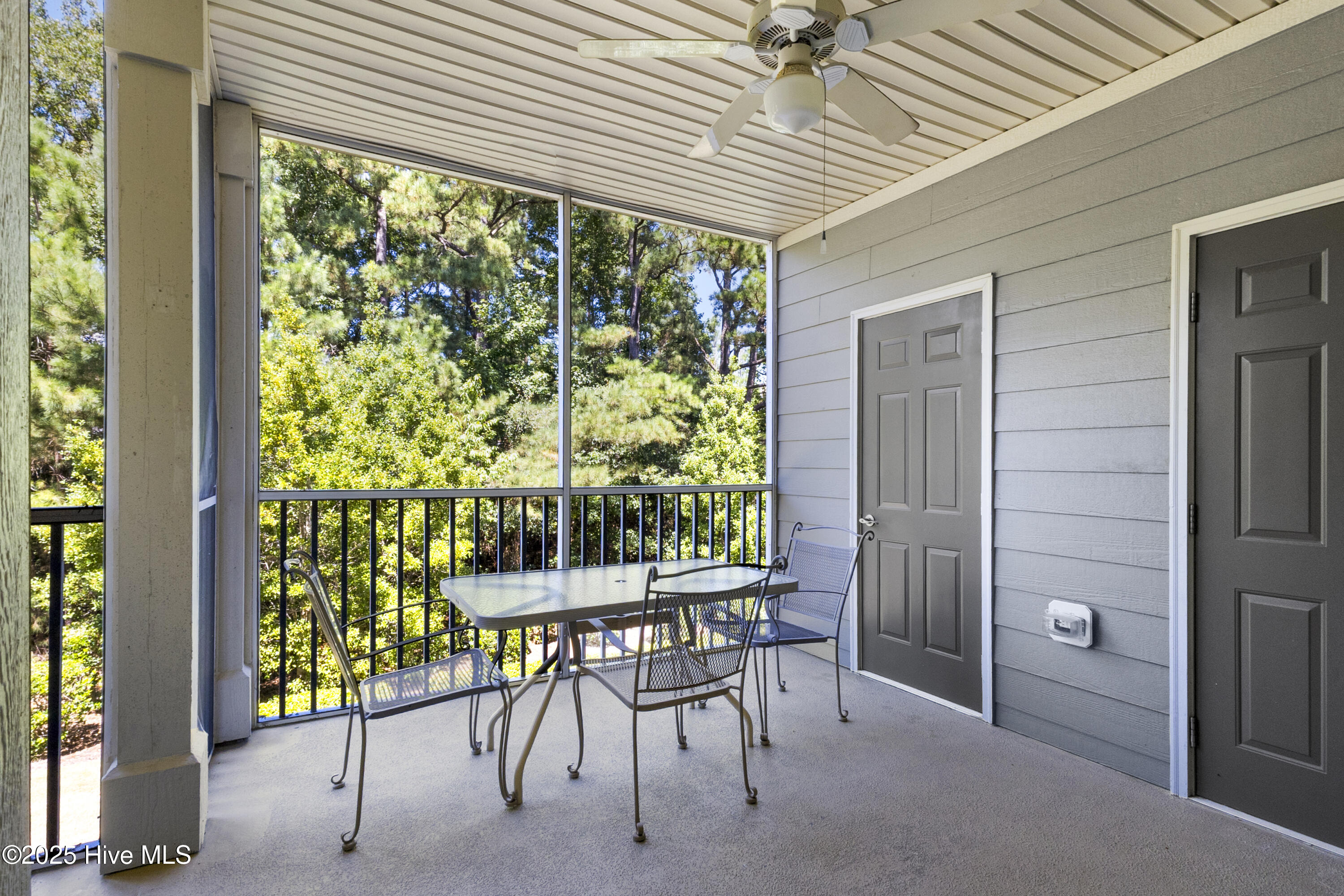 395 S Crow Creek Drive NW, 1513