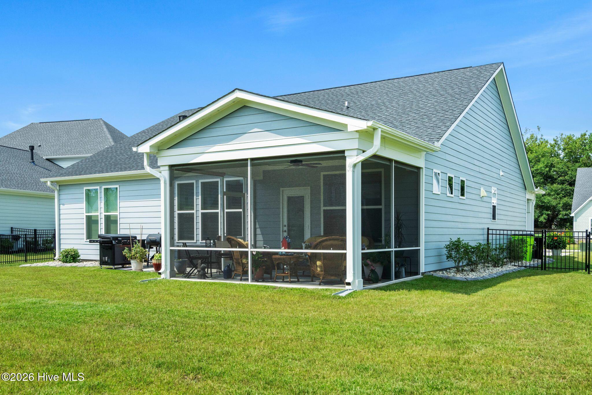 302 Sailor Sky Way