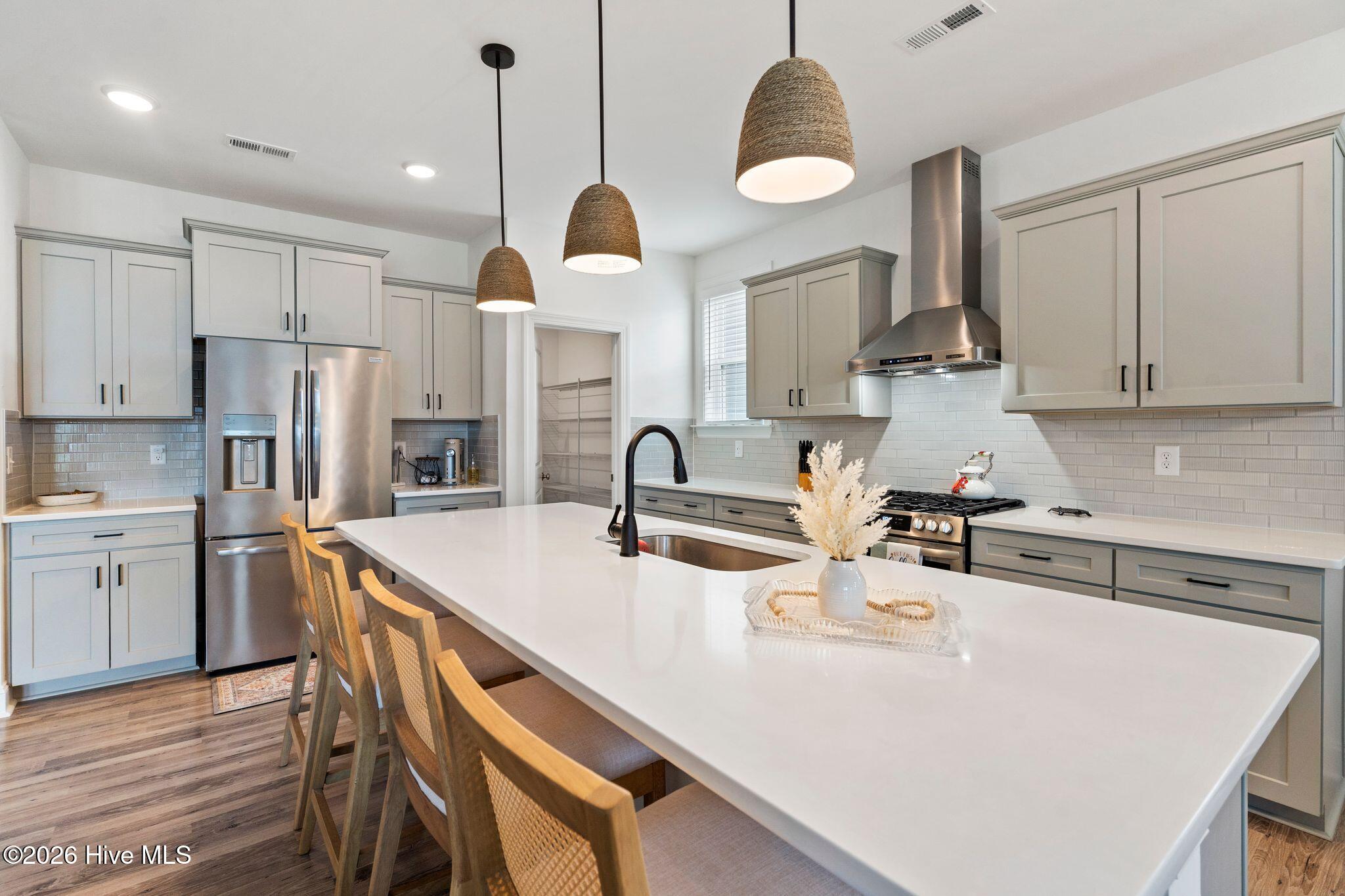 302 Sailor Sky Way
