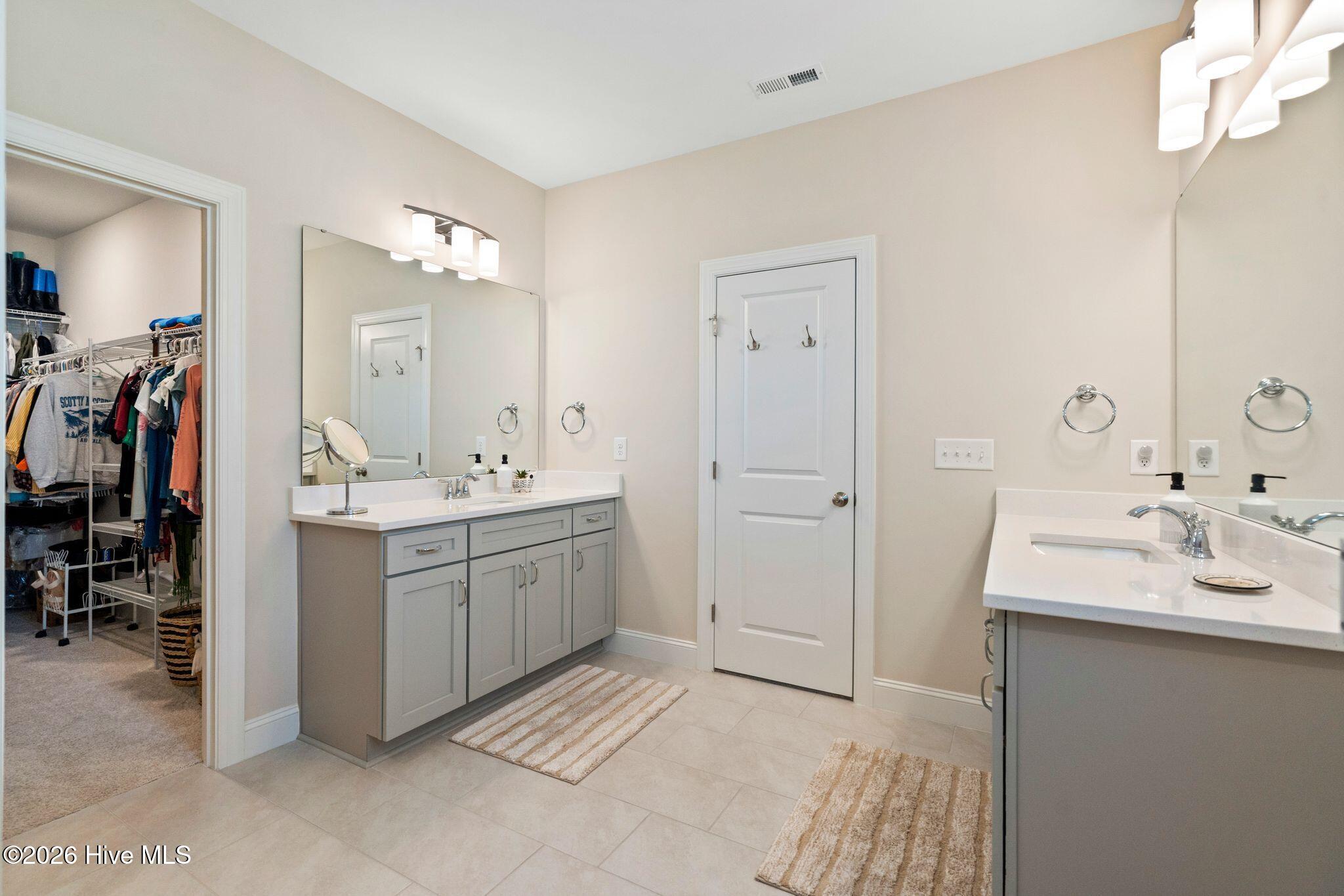 302 Sailor Sky Way