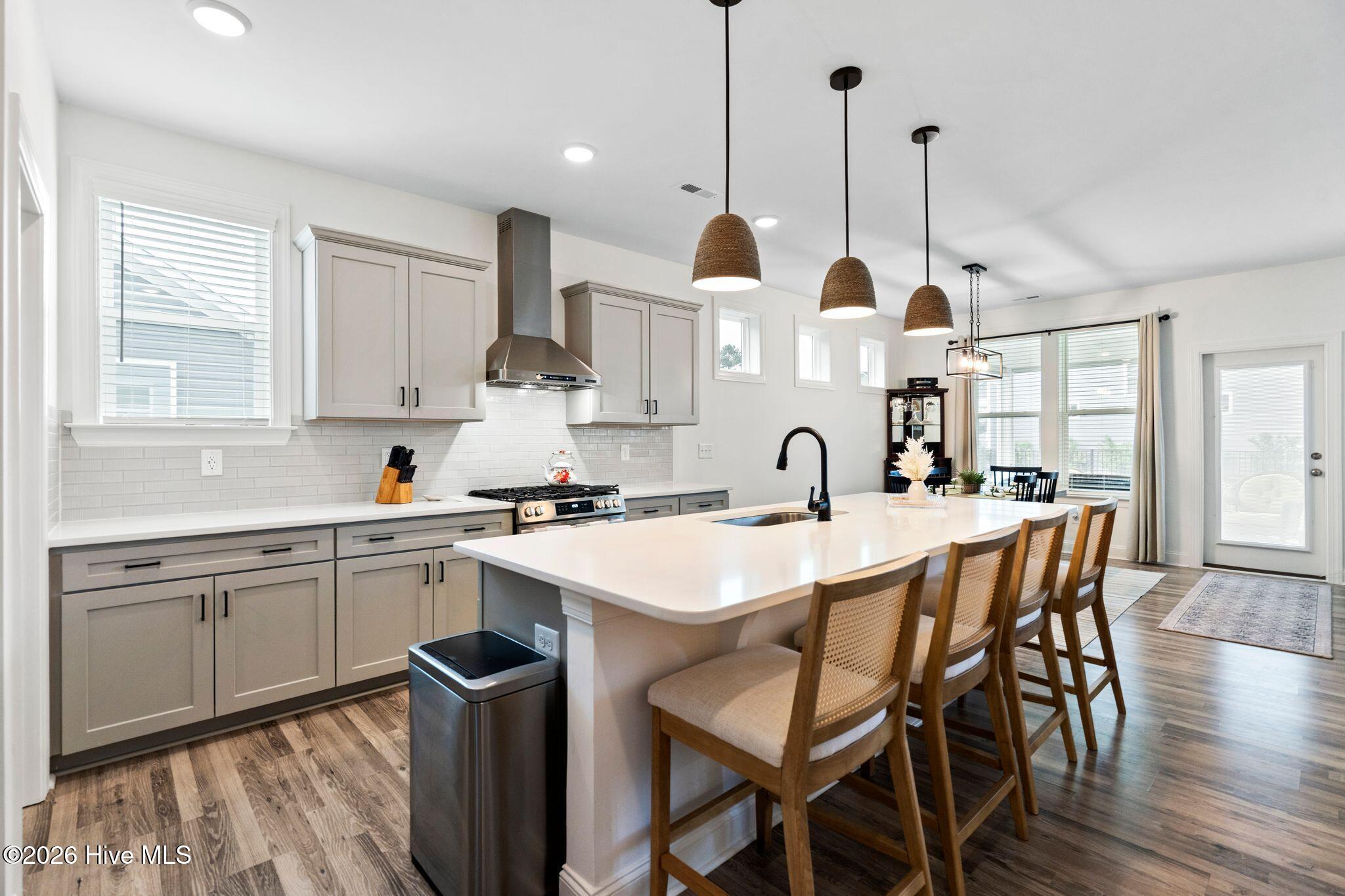 302 Sailor Sky Way