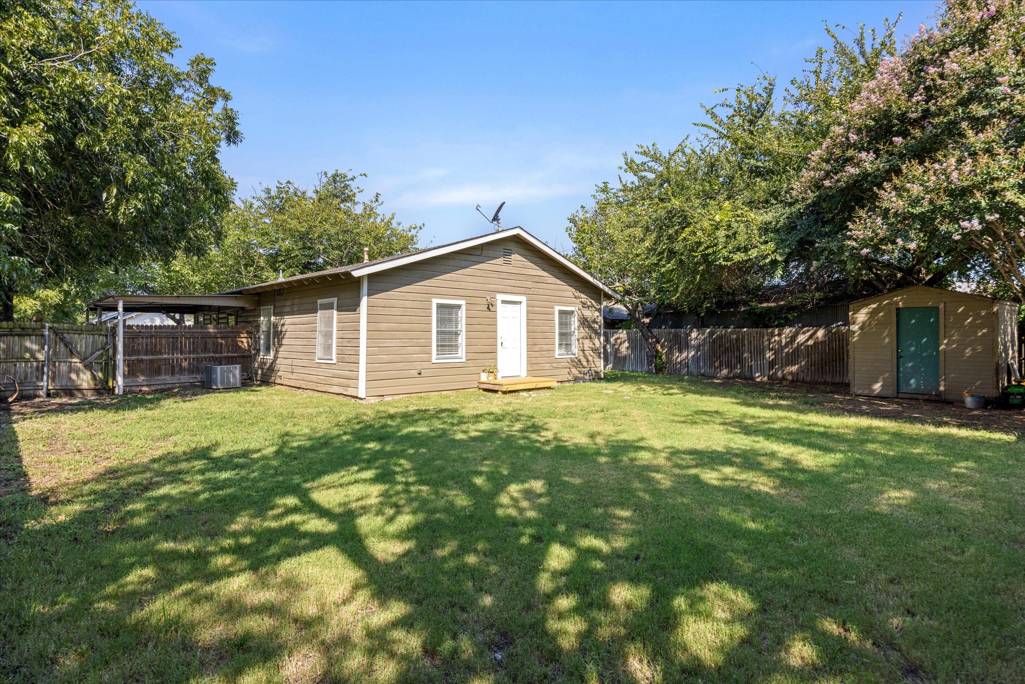 859 N Belknap Street