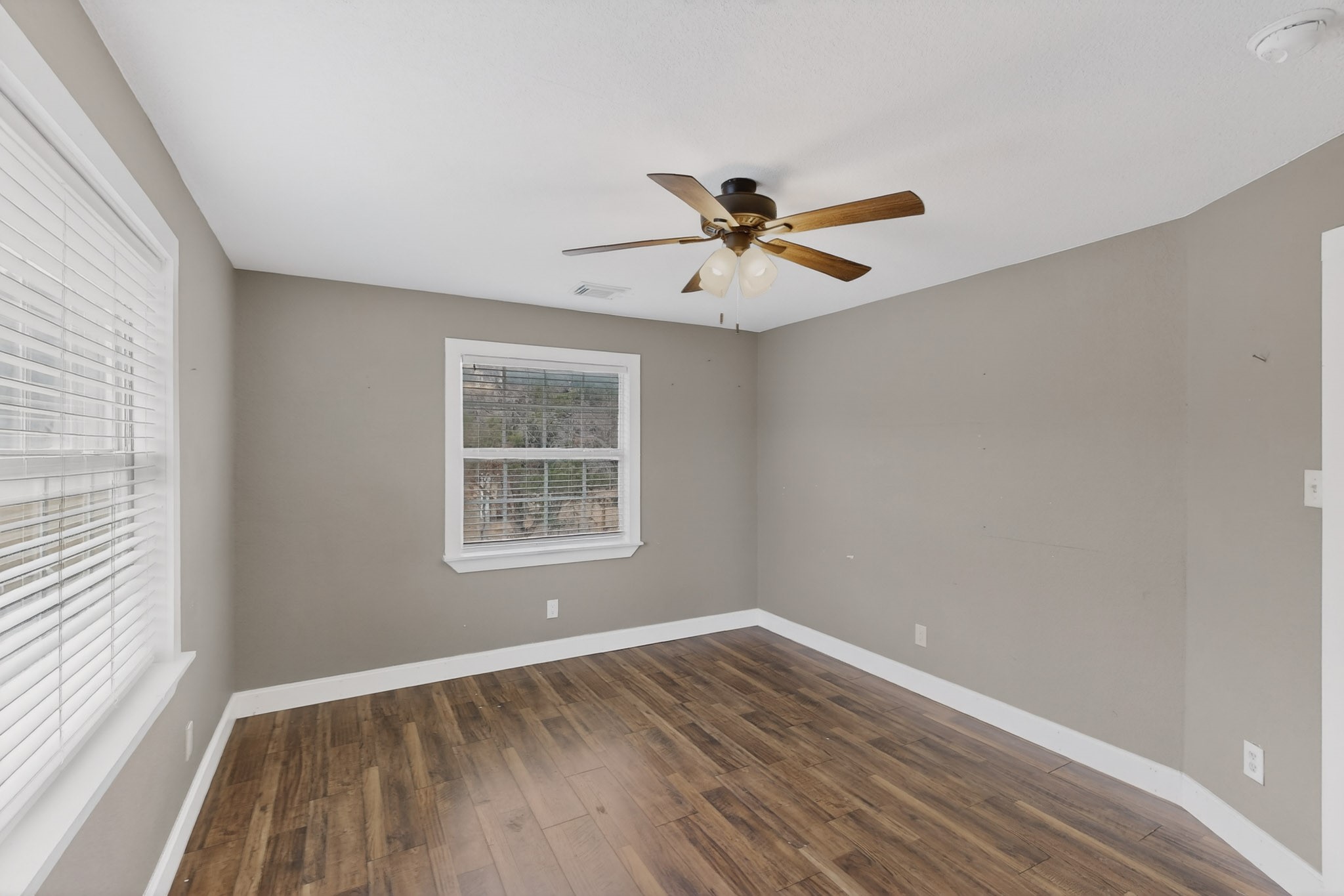 4600 Hunters Glen Court