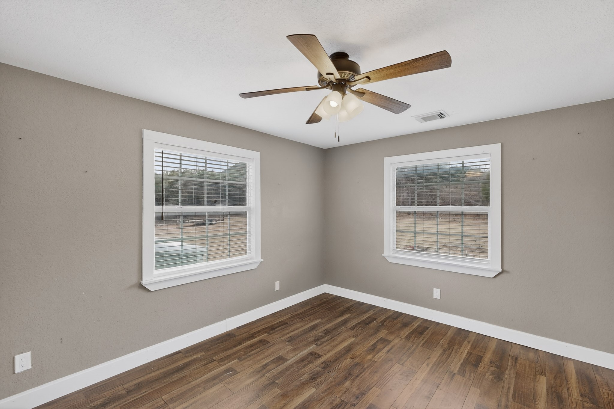 4600 Hunters Glen Court