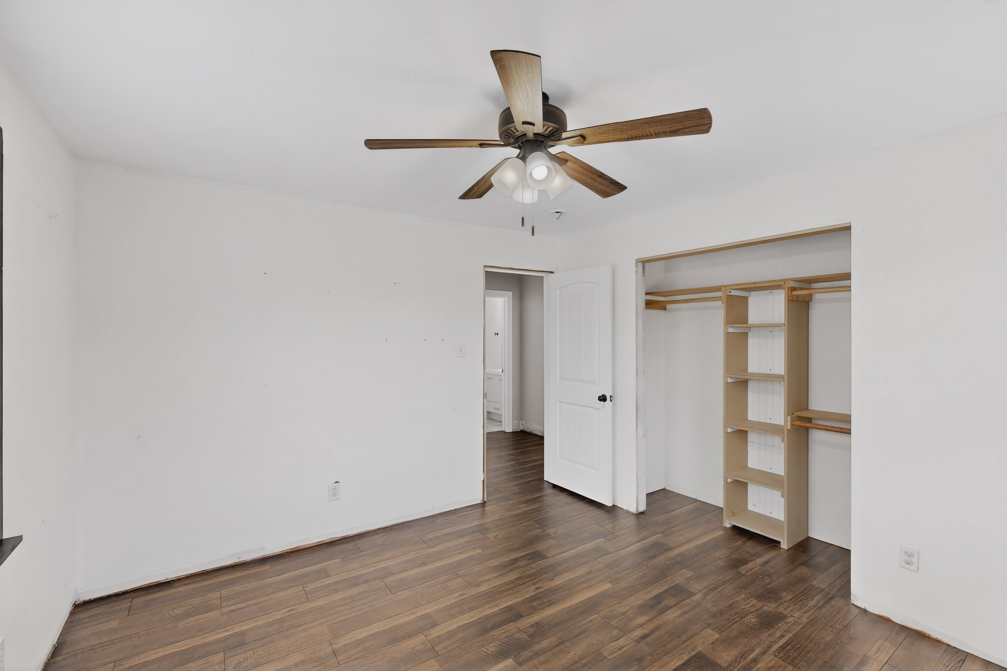 4600 Hunters Glen Court
