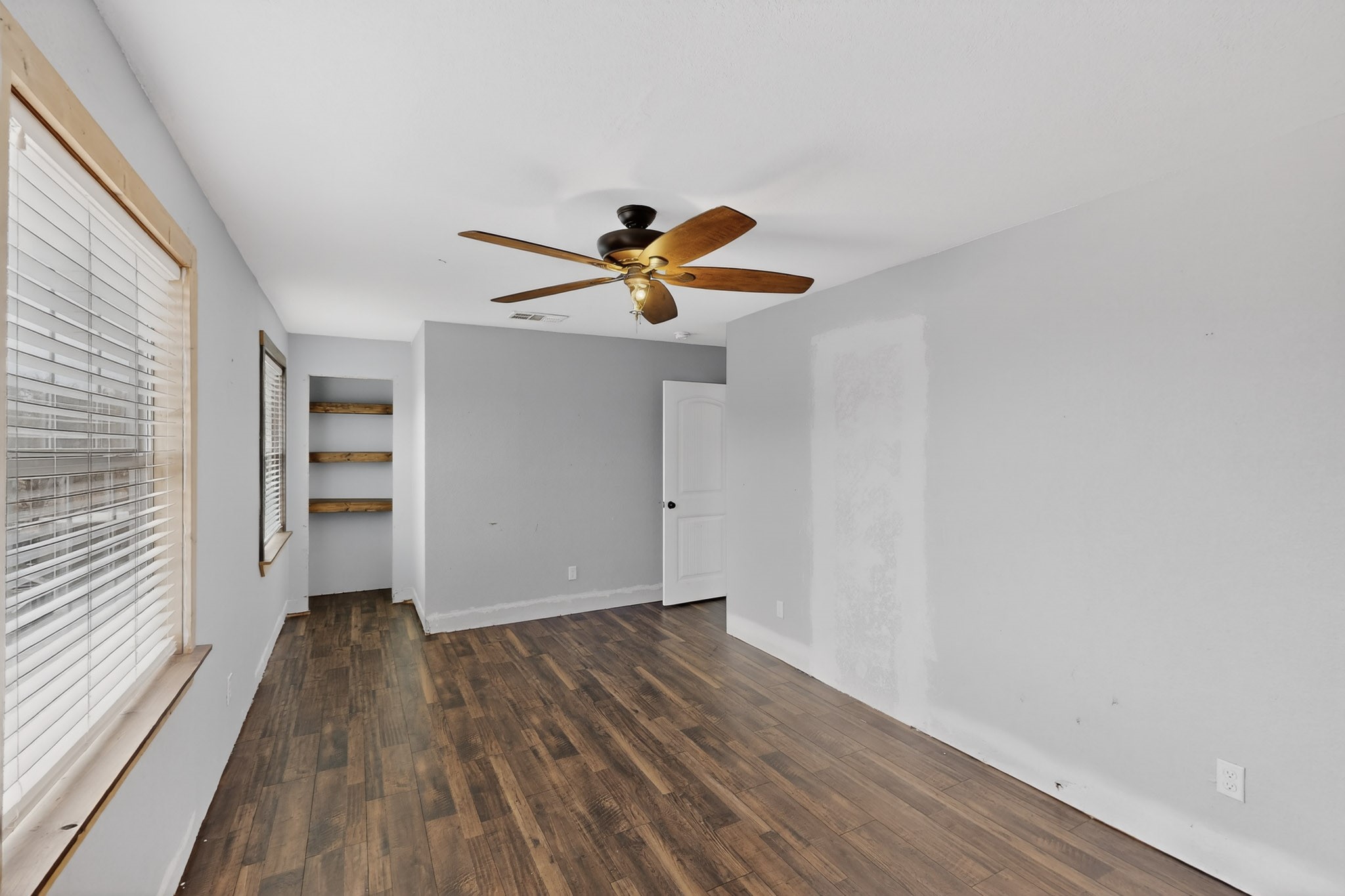 4600 Hunters Glen Court