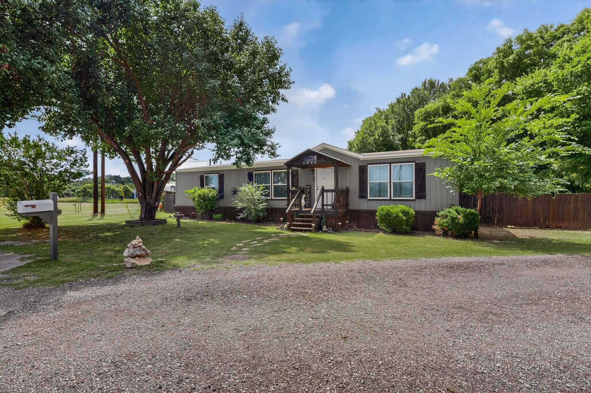 5800 Archery Court