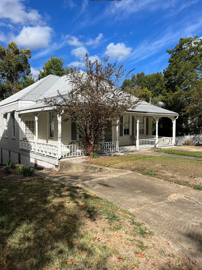 208 Arlington Avenue