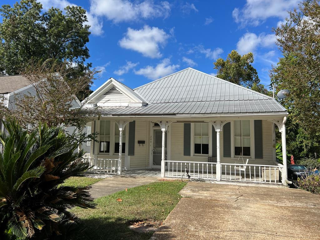 208 Arlington Avenue