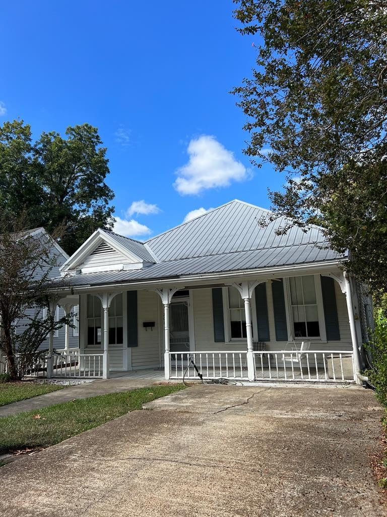 208 Arlington Avenue