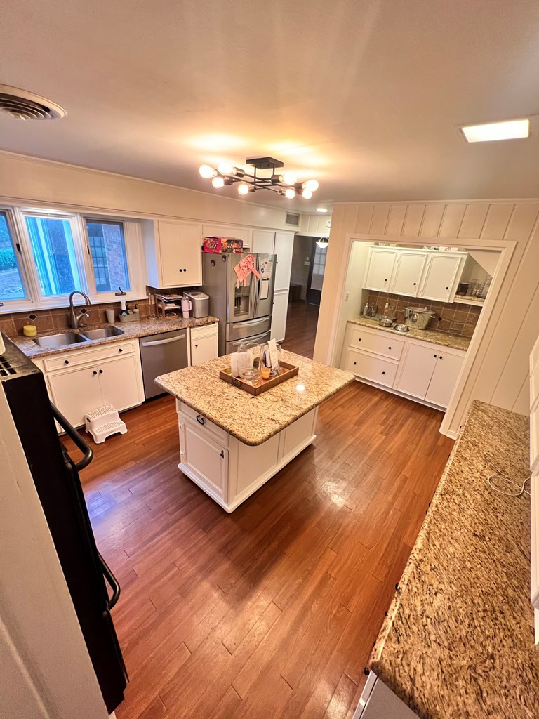 100 Northampton Road