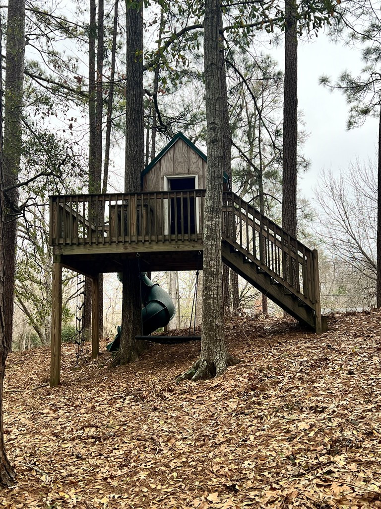 100 Northampton Road