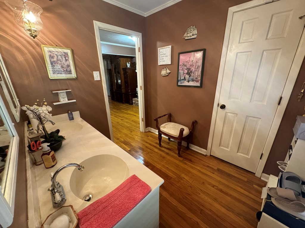 147 Albena Hills Rd Ext