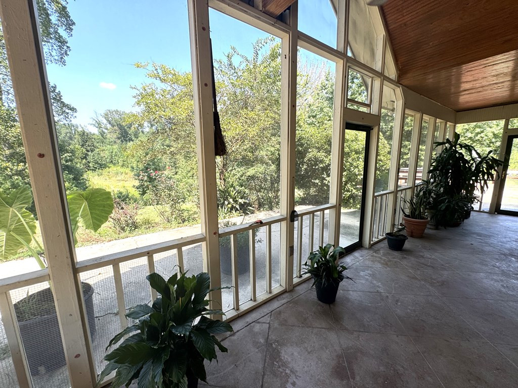 147 Albena Hills Rd Ext