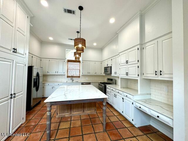 821 Washington Street