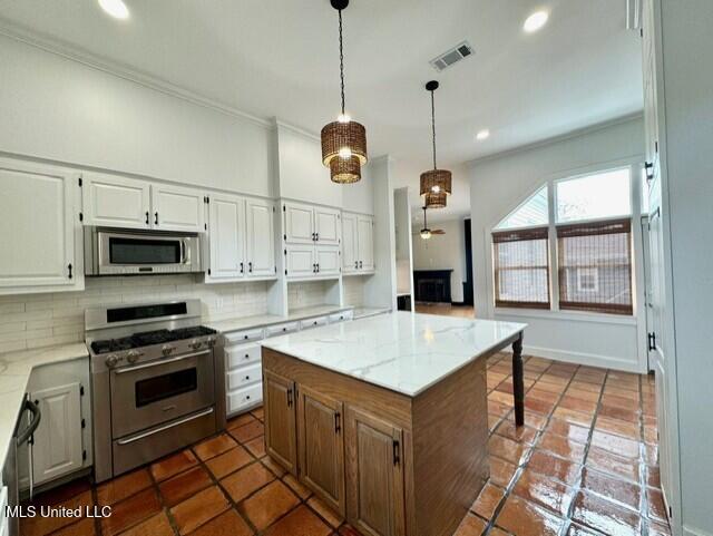 821 Washington Street