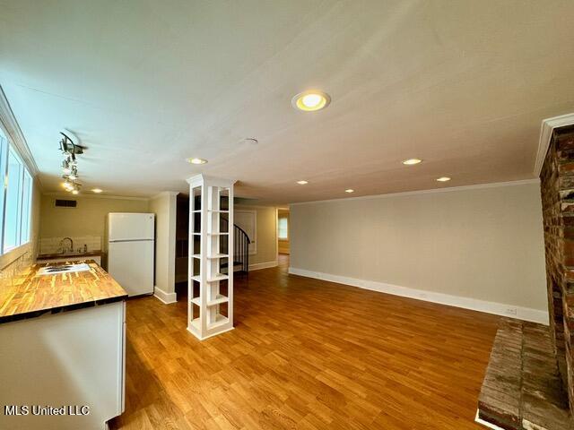 821 Washington Street