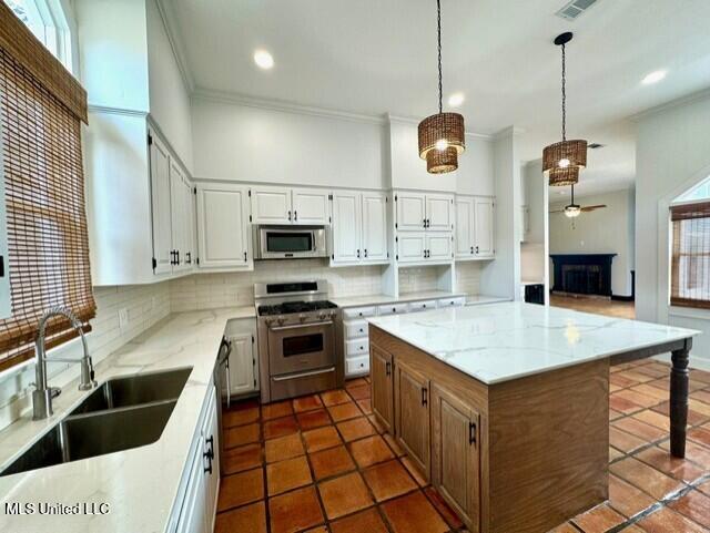 821 Washington Street