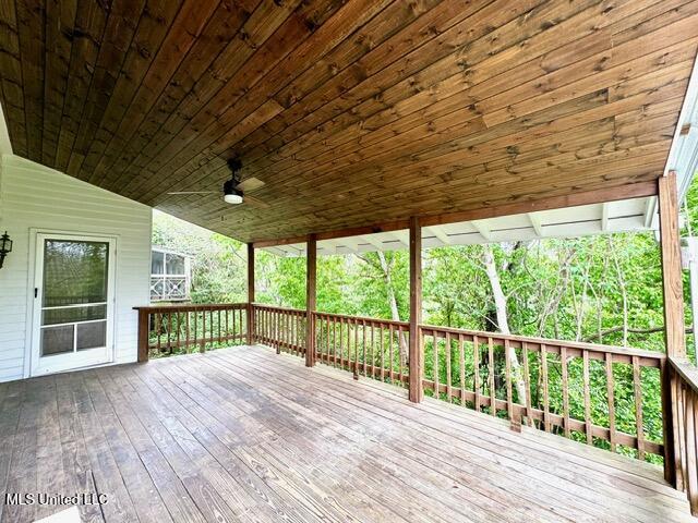 821 Washington Street