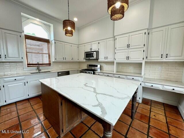 821 Washington Street