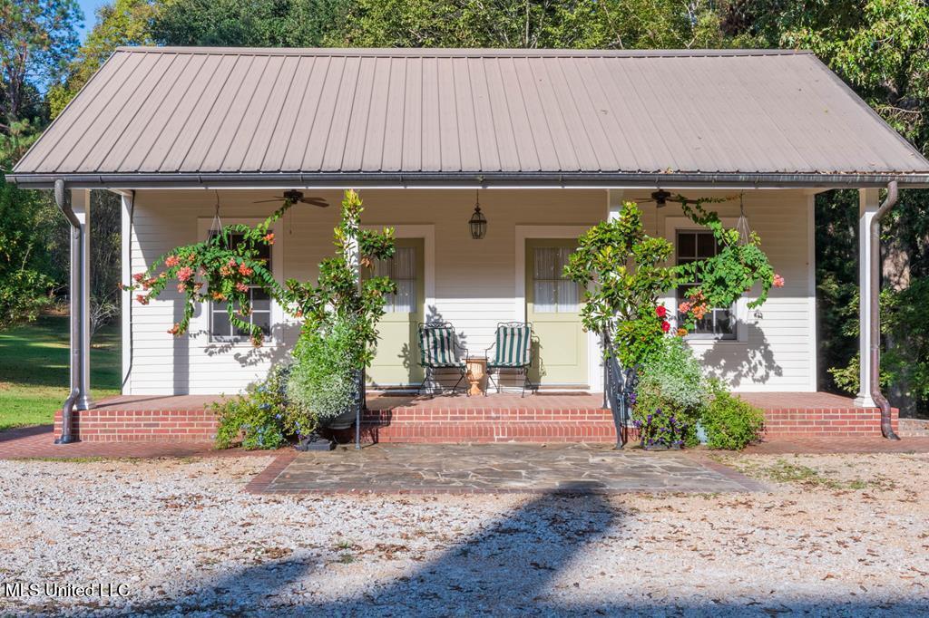 1164 Lower Woodville Road