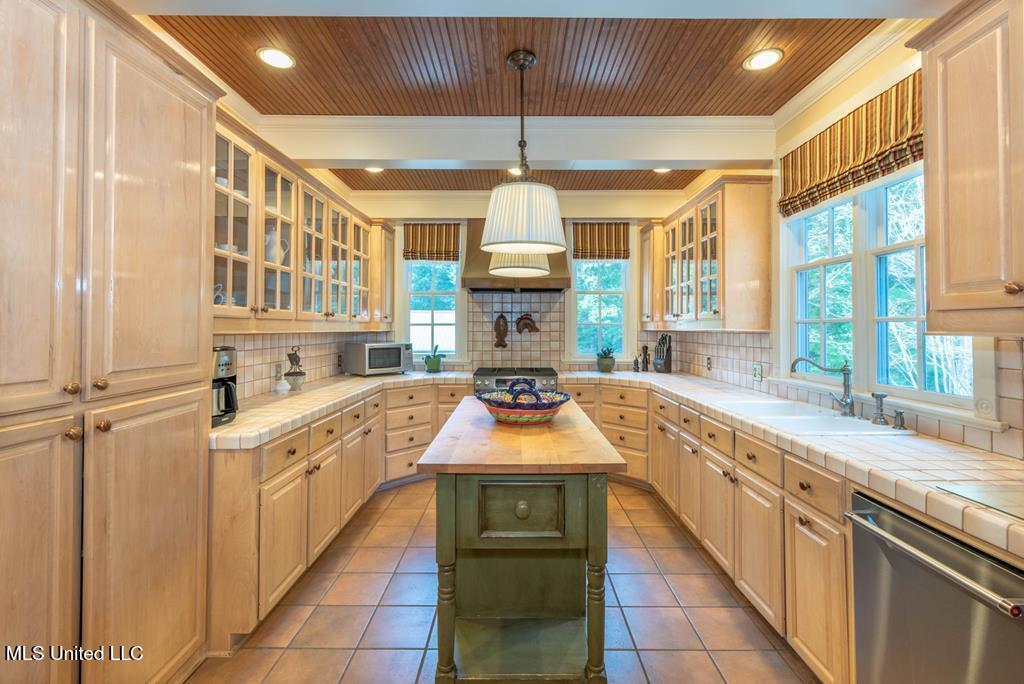 1164 Lower Woodville Road