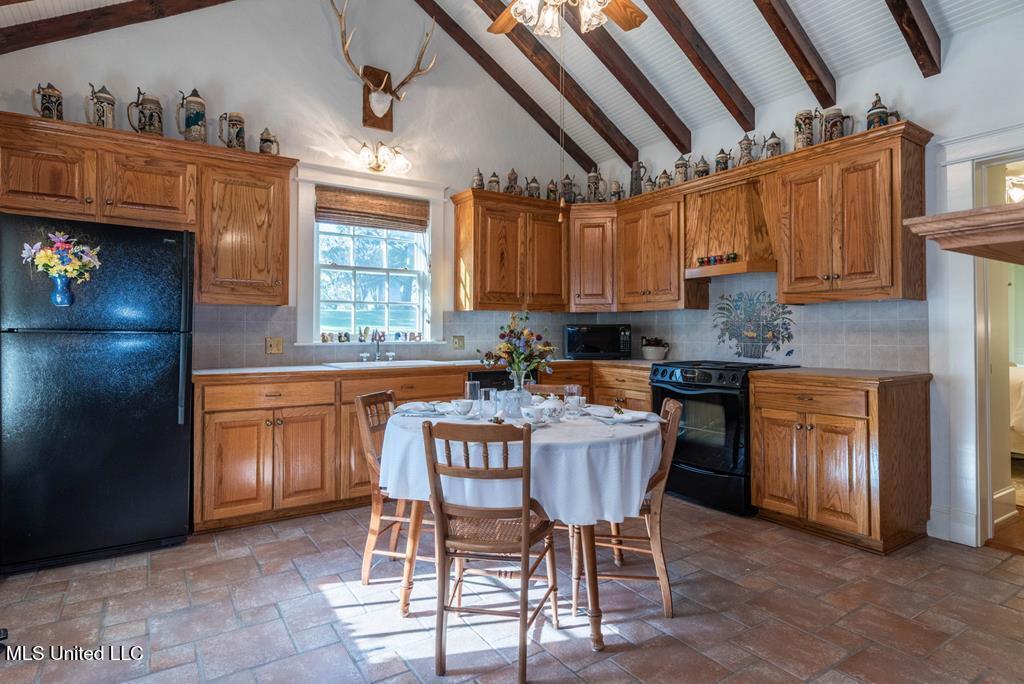 1164 Lower Woodville Road