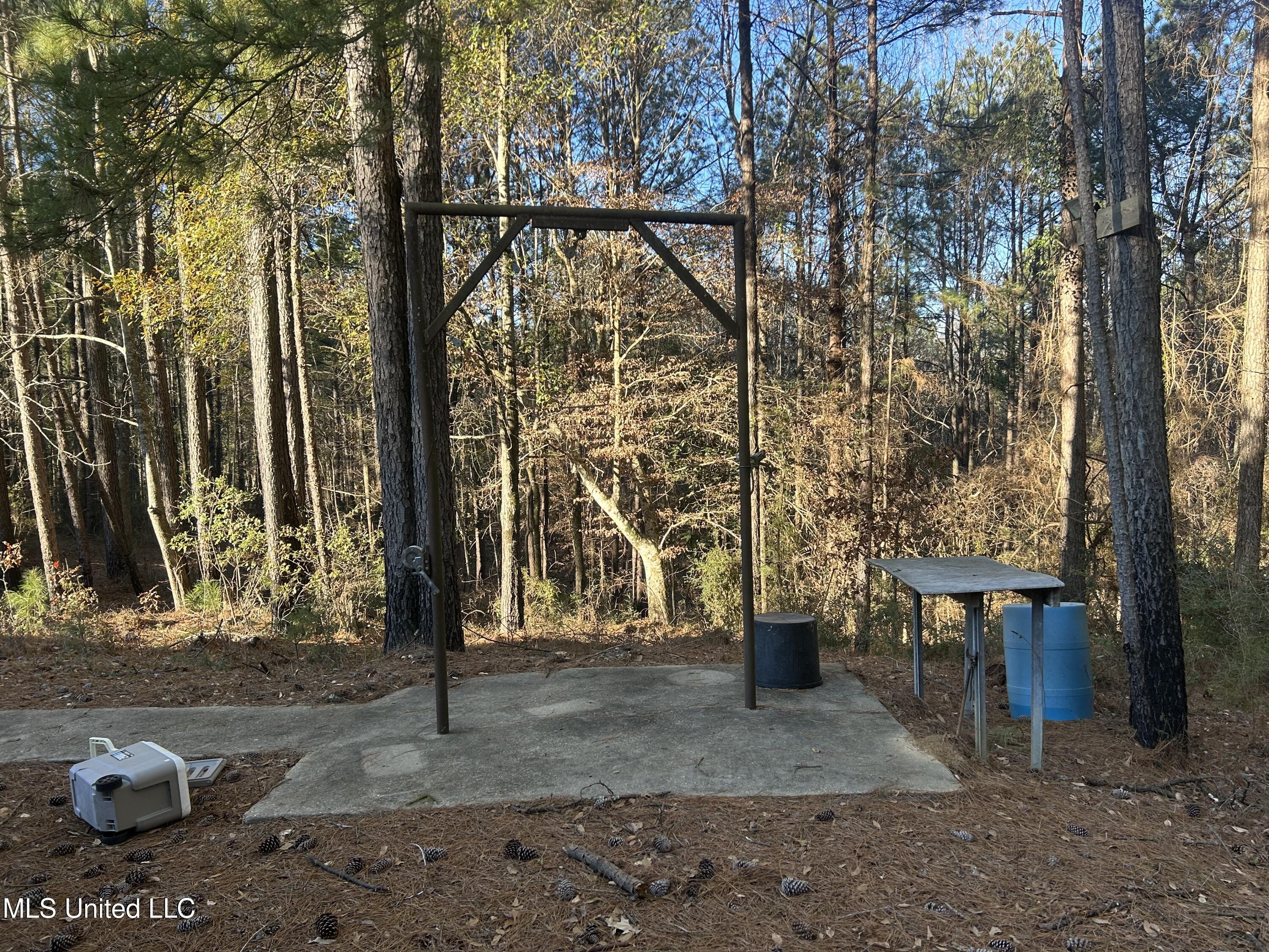 Willie Neyland Road Road