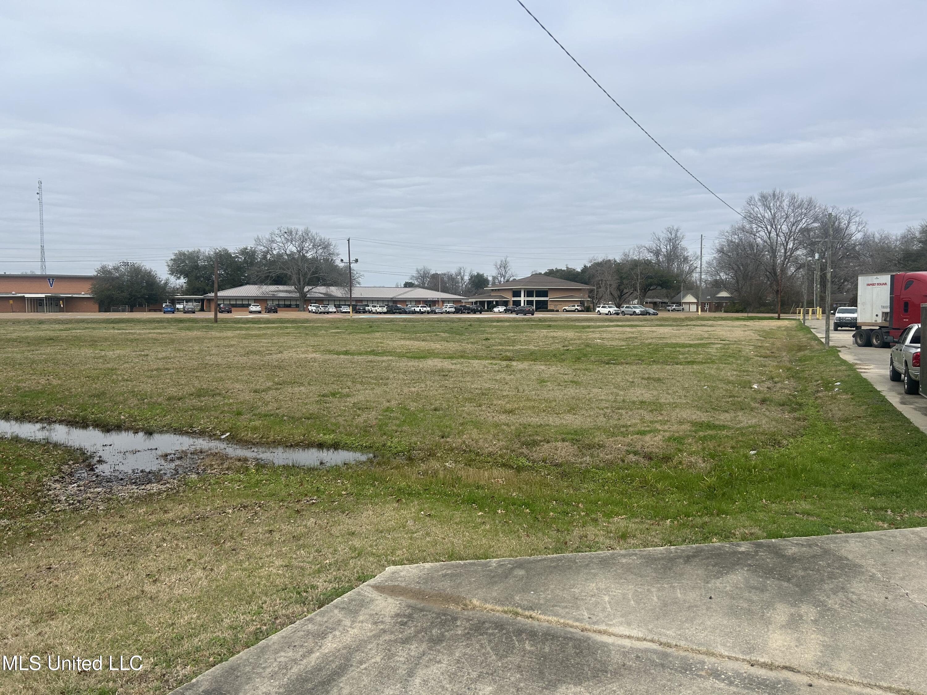 Hwy 84 A&H