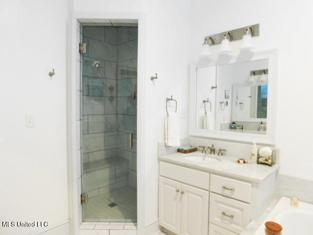 125 Riverside Street